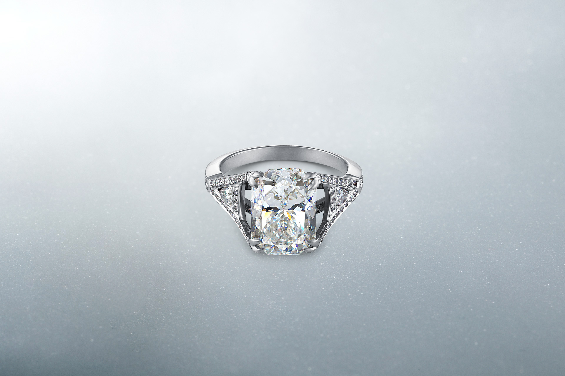 Radiant cut diamond ring - Maria Kovadi